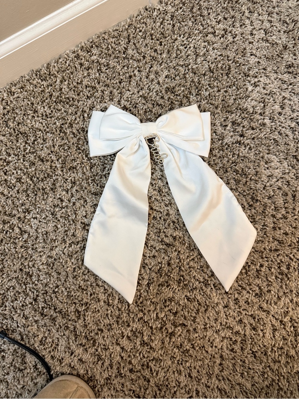 “BRIDE” bow